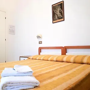 Dipendenza King , Cesenatico Italia